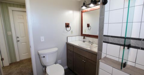 8 Falcon Way, Yerington, NV 89447 Photo