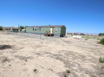 8 Falcon Way, Yerington, NV 89447 Photo