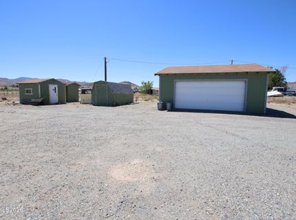 8 Falcon Way, Yerington, NV 89447 Photo