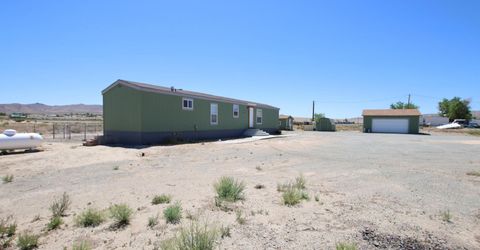 8 Falcon Way, Yerington, NV 89447 Photo