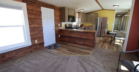 8 Falcon Way, Yerington, NV 89447 Photo