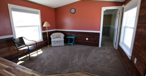 8 Falcon Way, Yerington, NV 89447 Photo