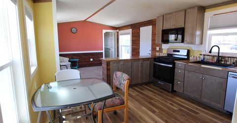 8 Falcon Way, Yerington, NV 89447 Photo