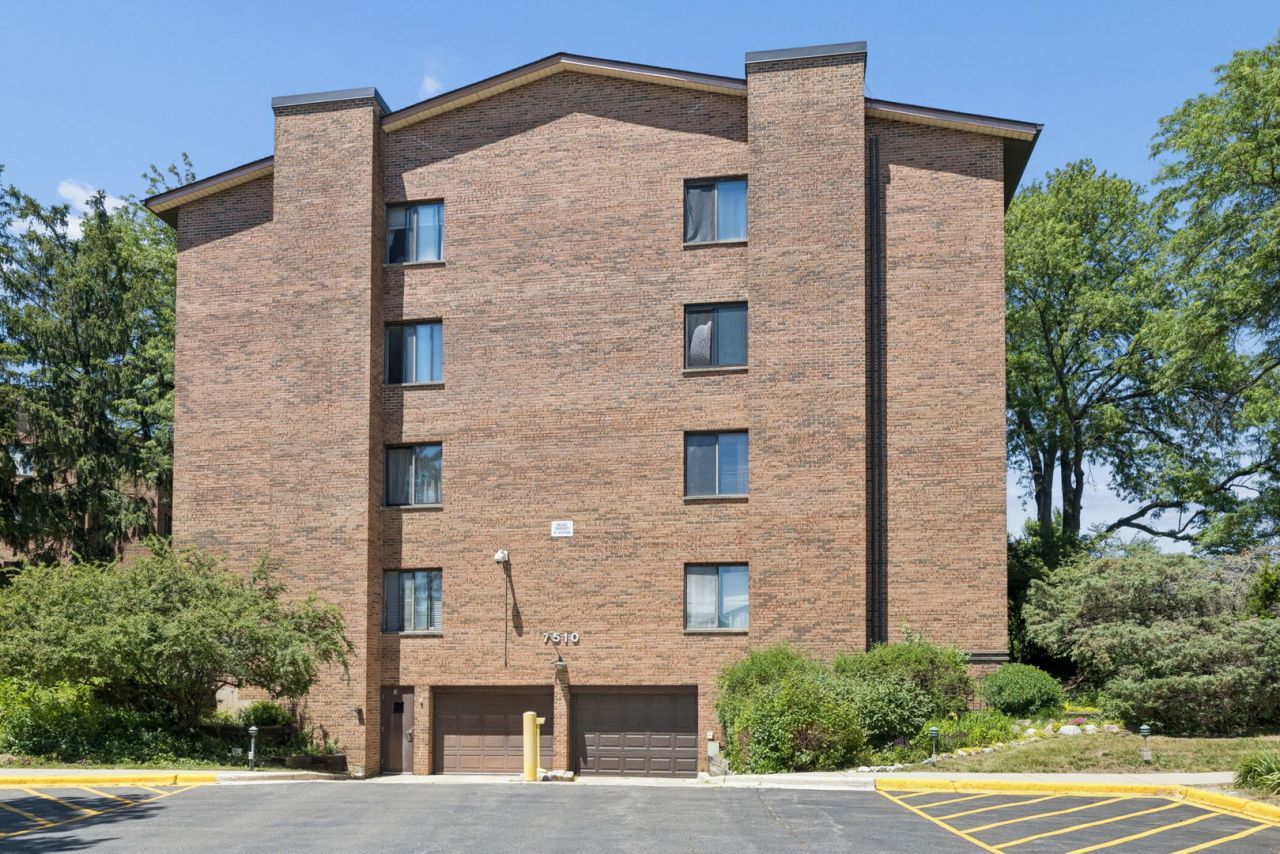 Darien, IL 60561