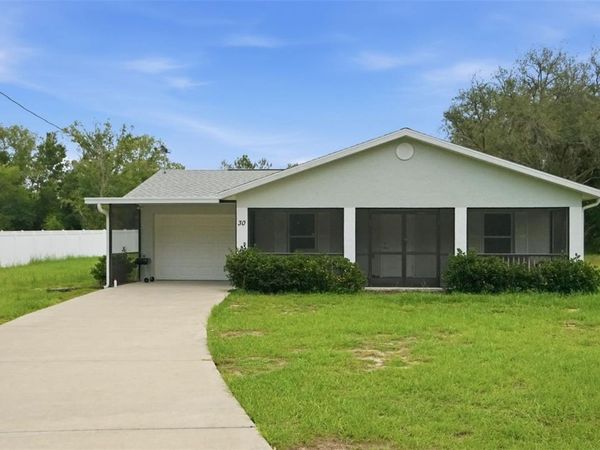 30 MAPLE COURSE , OCKLAWAHA, FL 32179