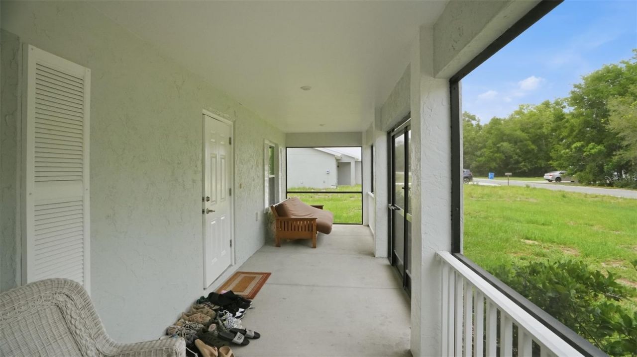 30 Maple Course , Ocklawaha, FL 32179 Photo
