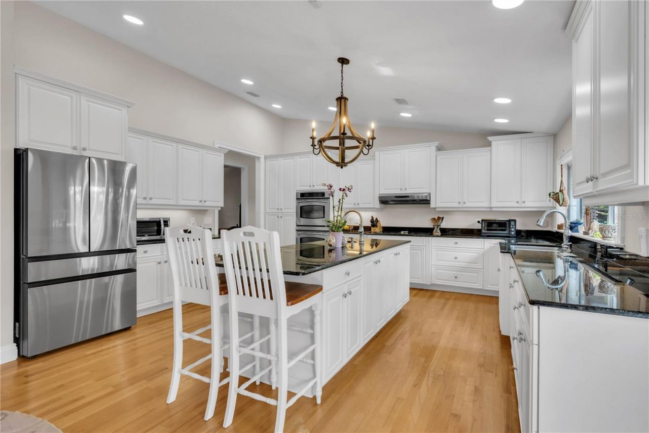 6606 Glencoe Drive , Tampa, FL 33617 Photo