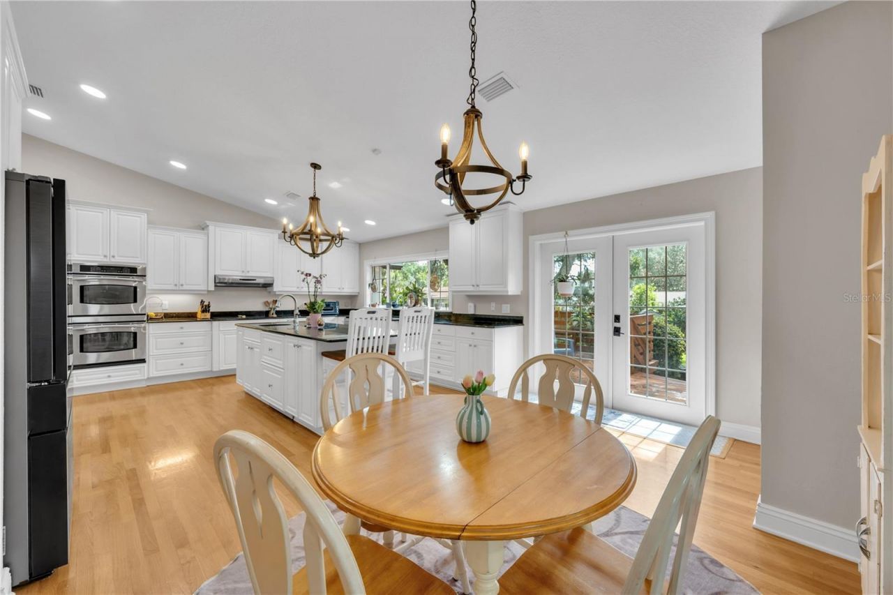6606 Glencoe Drive , Tampa, FL 33617 Photo