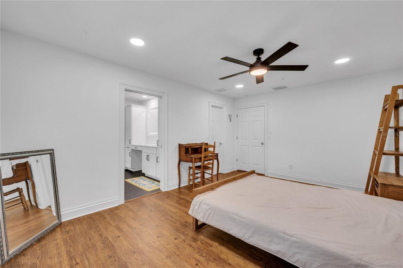6606 Glencoe Drive , Tampa, FL 33617 Photo