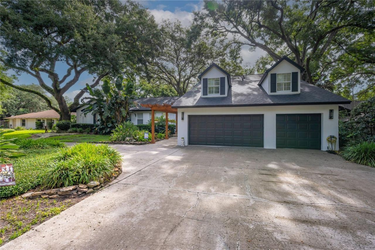 6606 Glencoe Drive , Tampa, FL 33617 Photo
