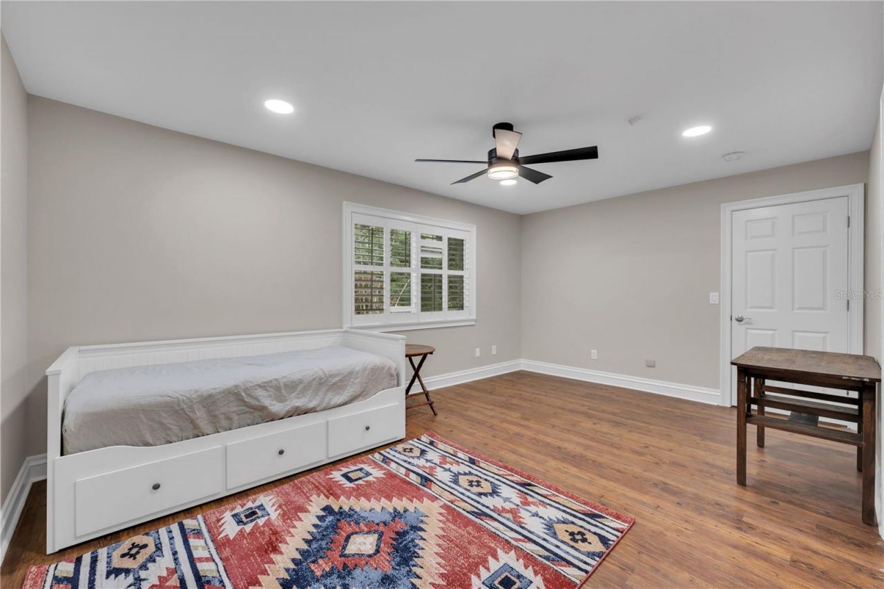 6606 Glencoe Drive , Tampa, FL 33617 Photo