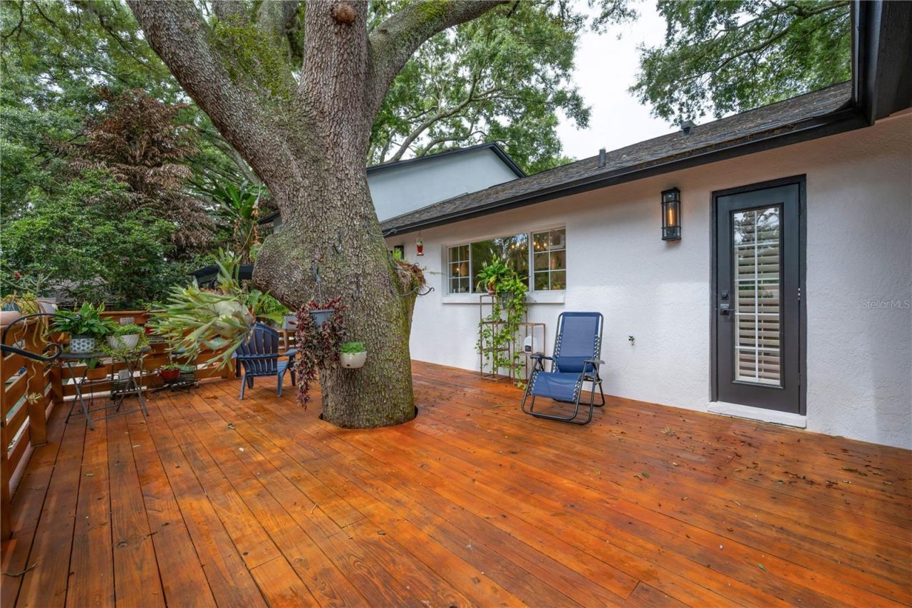 6606 Glencoe Drive , Tampa, FL 33617 Photo