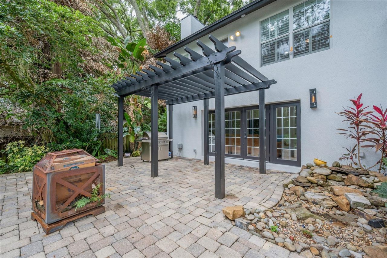 6606 Glencoe Drive , Tampa, FL 33617 Photo