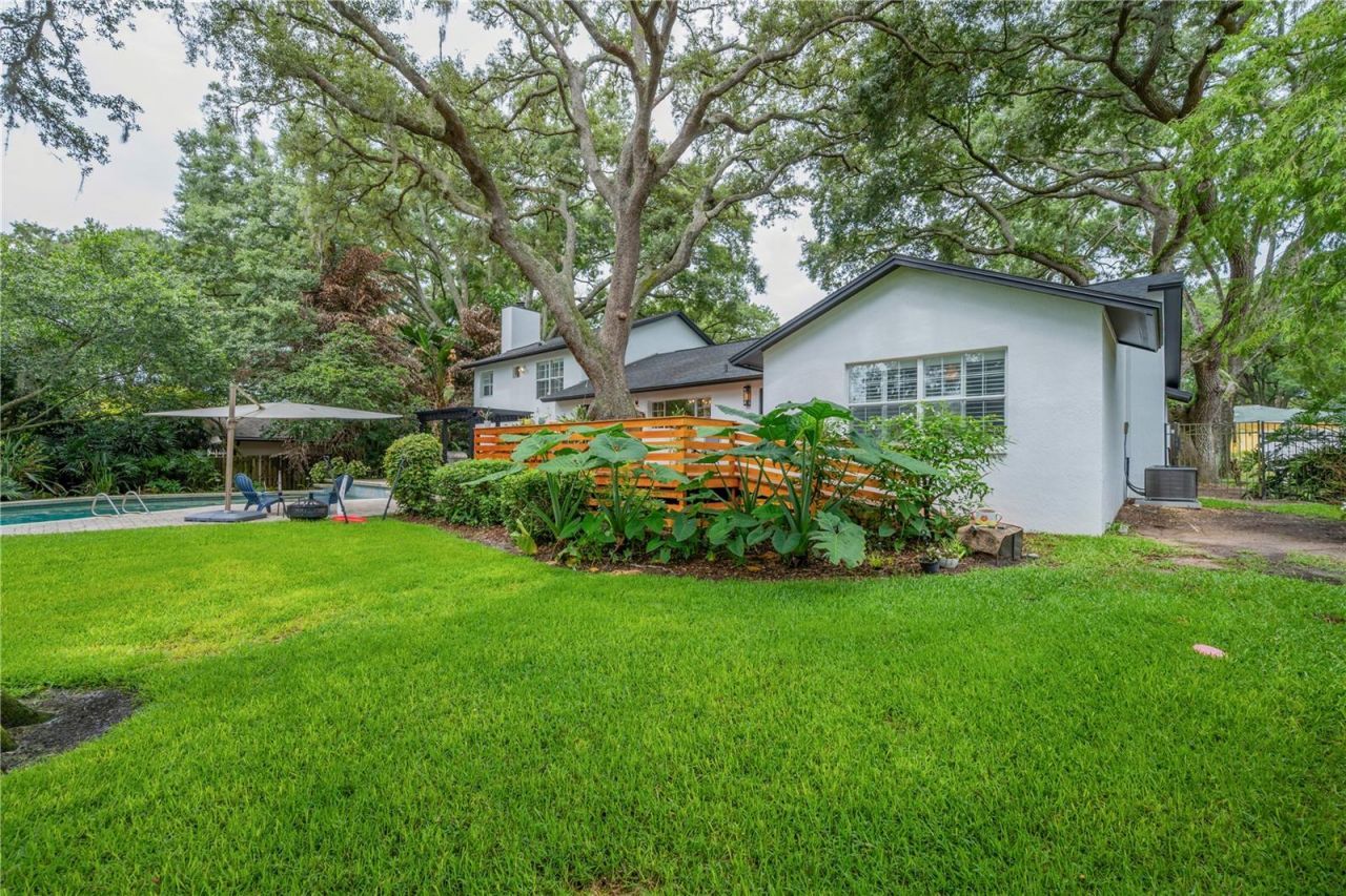 6606 Glencoe Drive , Tampa, FL 33617 Photo
