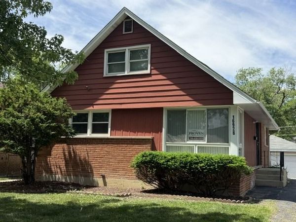 16928 Old Elm Drive , Country Club Hills, IL 60478