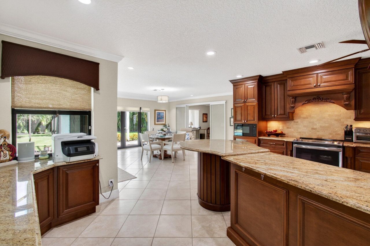 22491 Martella Avenue, Boca Raton, FL 33433 Photo