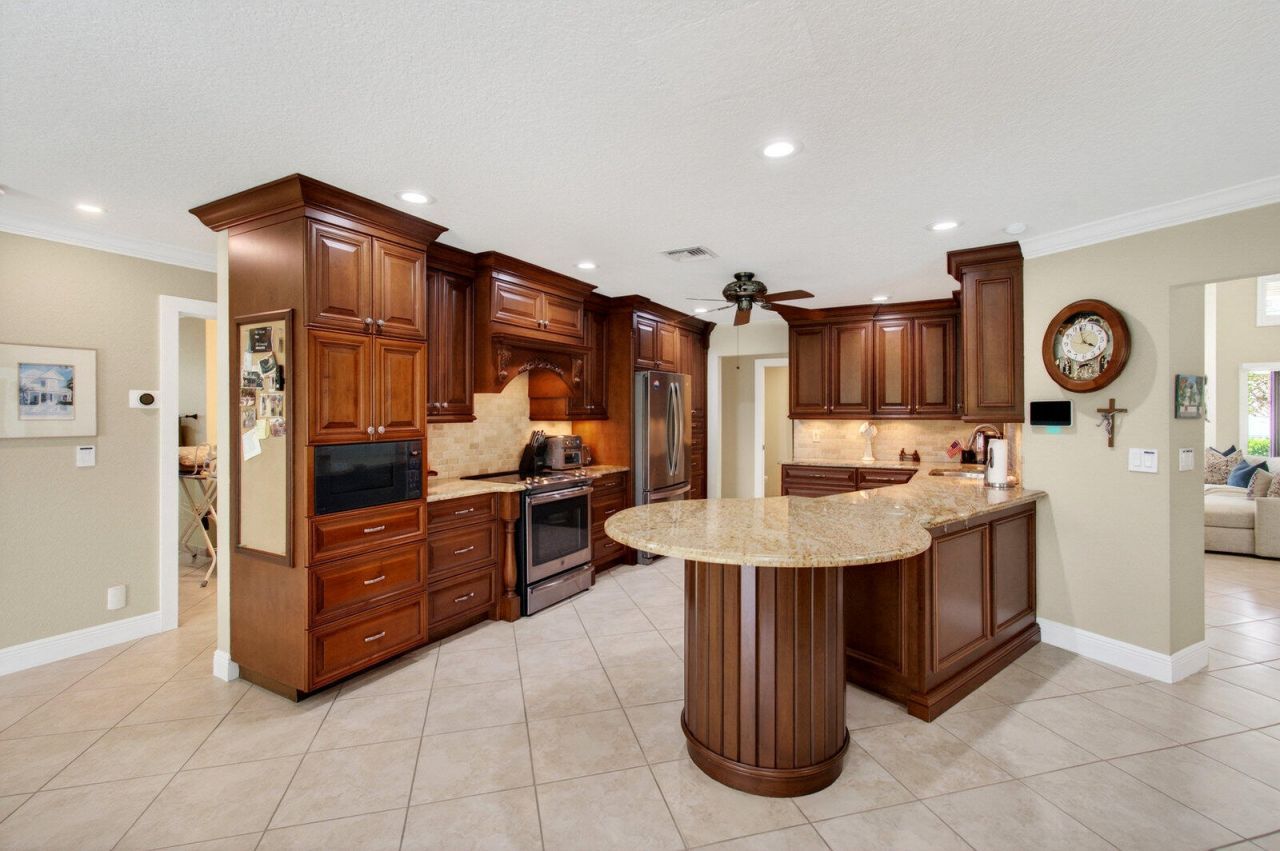 22491 Martella Avenue, Boca Raton, FL 33433 Photo