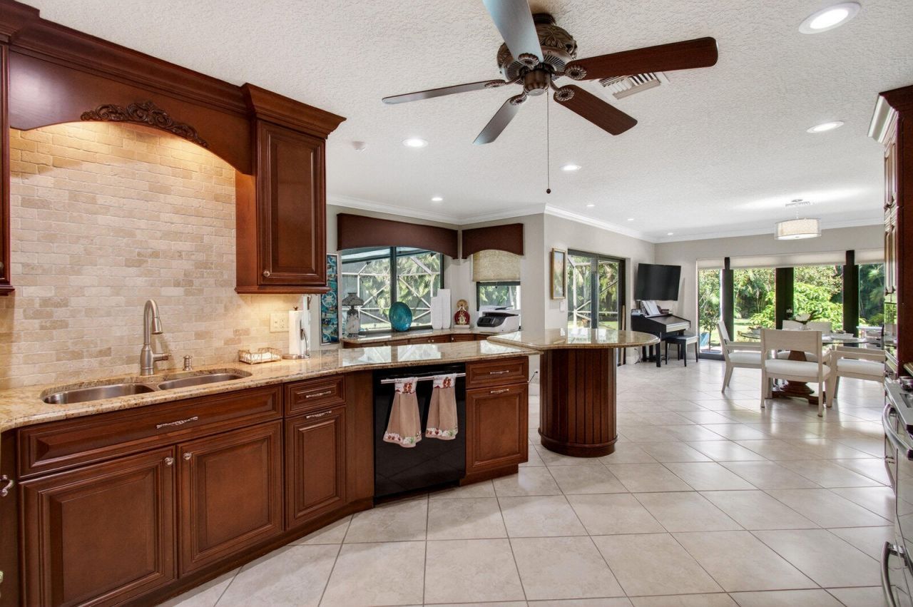22491 Martella Avenue, Boca Raton, FL 33433 Photo