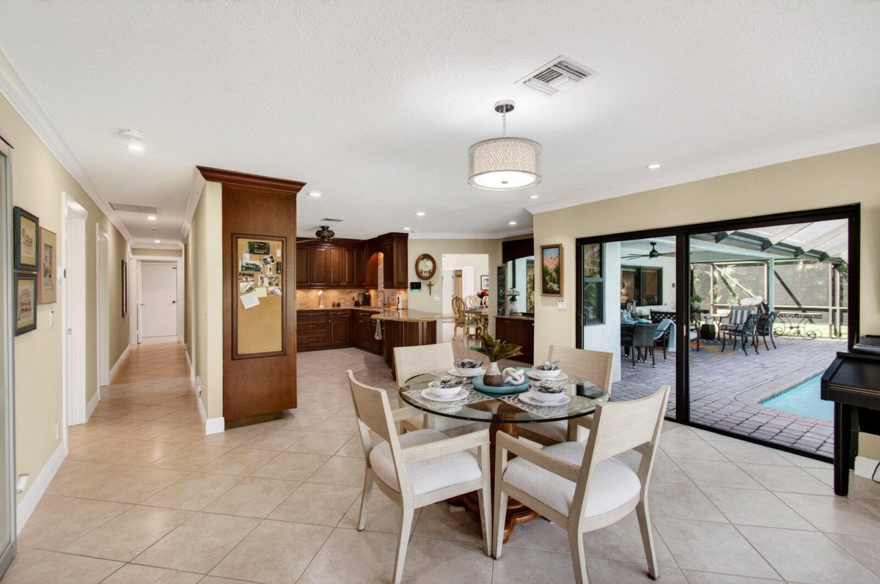 22491 Martella Avenue, Boca Raton, FL 33433 Photo