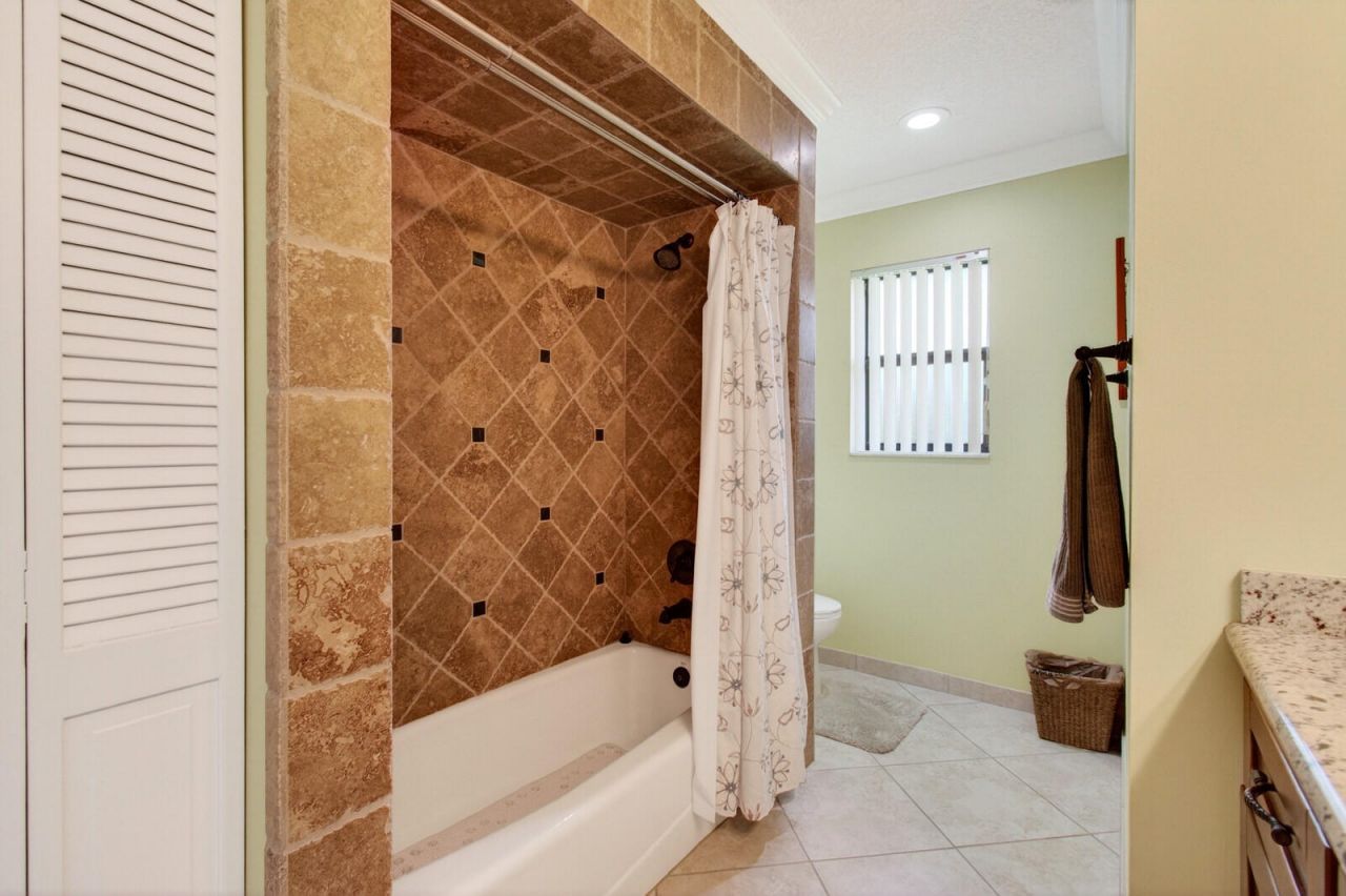 22491 Martella Avenue, Boca Raton, FL 33433 Photo