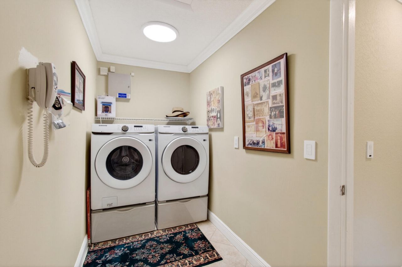 22491 Martella Avenue, Boca Raton, FL 33433 Photo
