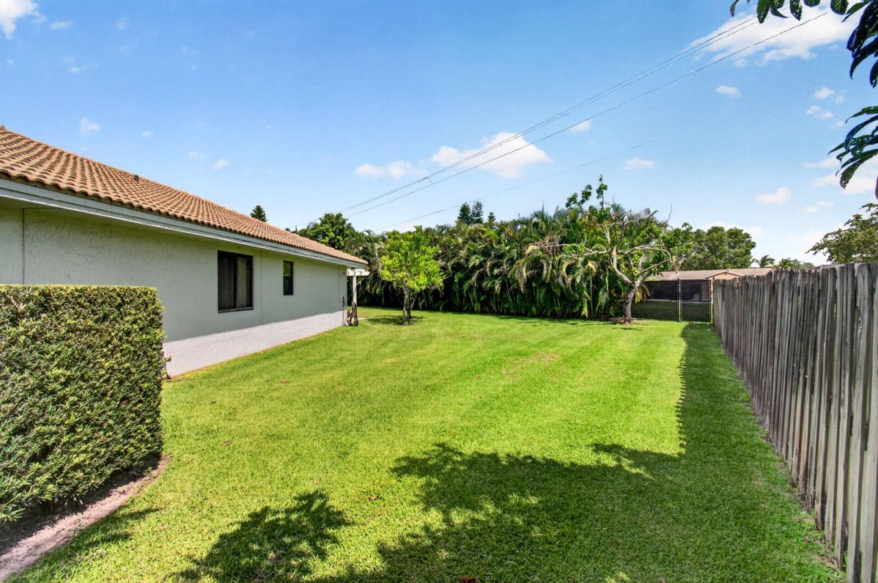 22491 Martella Avenue, Boca Raton, FL 33433 Photo