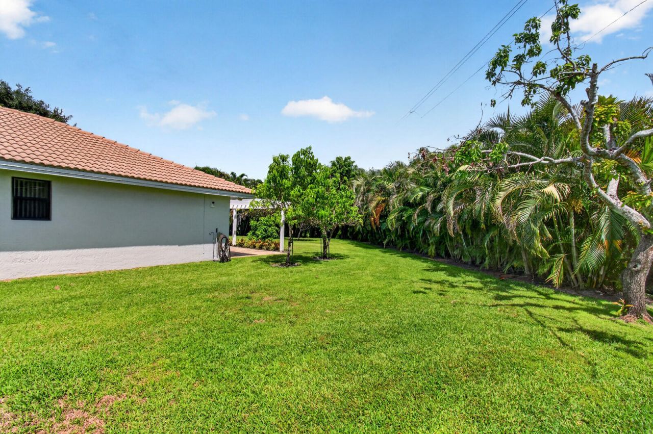 22491 Martella Avenue, Boca Raton, FL 33433 Photo