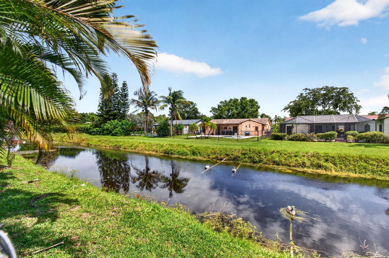 22491 Martella Avenue, Boca Raton, FL 33433 Photo