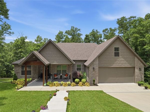 4 Aston Circle , Bella Vista, AR 72714