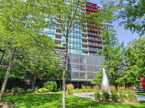 800 Elgin Road, Unit 812, Evanston, IL 60201