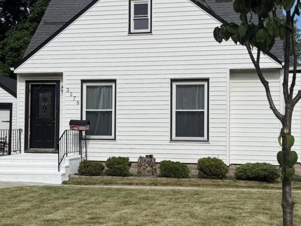 3578 S 48th STREET, Greenfield, WI 53220