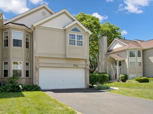 1916 Tamahawk Lane , Naperville, IL 60564