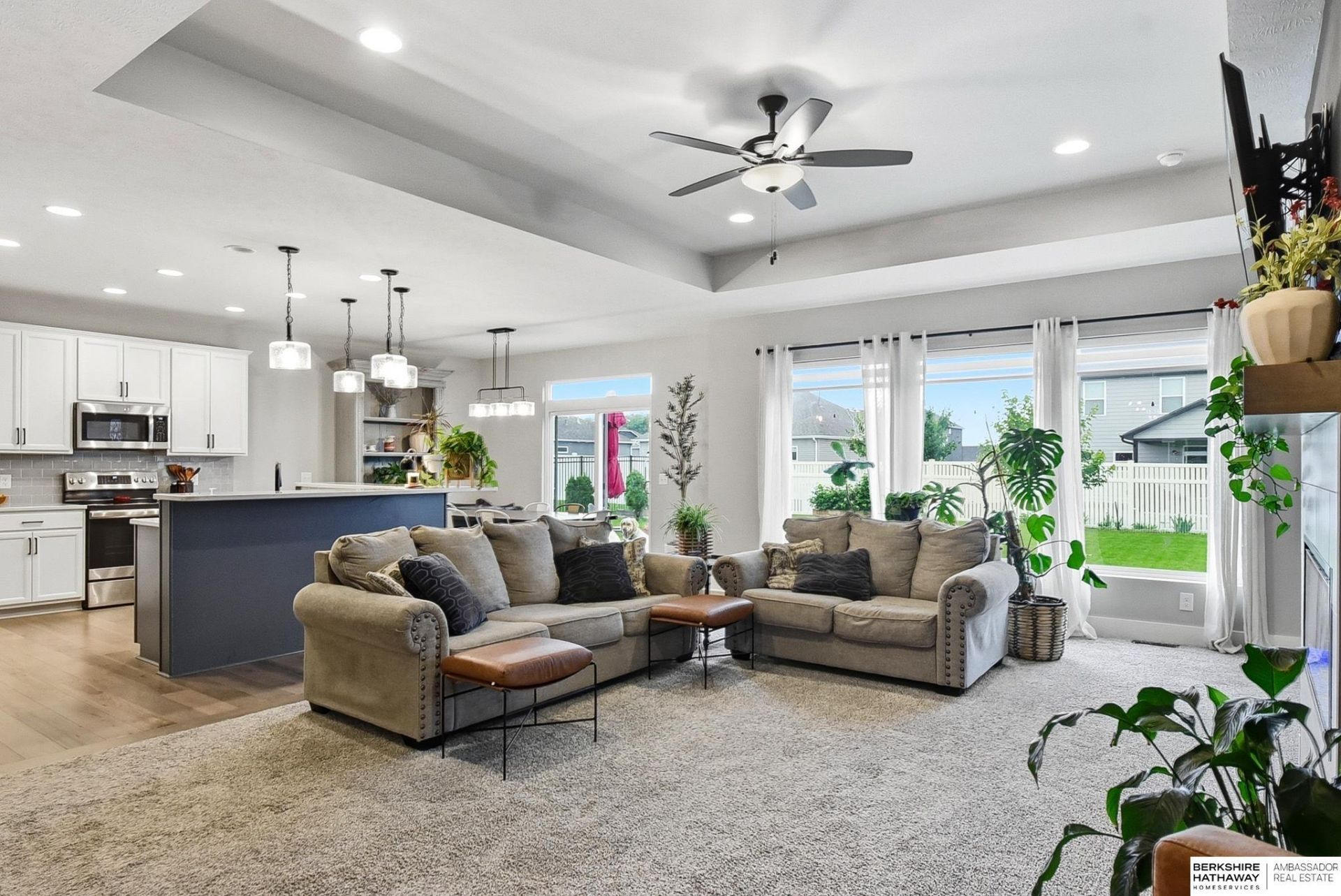 9716 Osprey Lane, Papillion, NE 68046 Main Photo