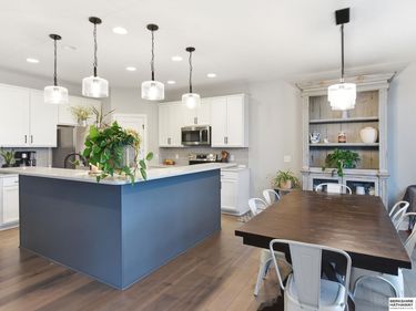 9716 Osprey Lane, Papillion, NE 68046