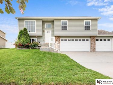 4461 W Milton Road, Lincoln, NE 68528