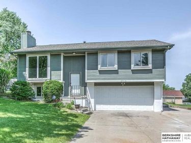 5718 N 128th Street, Omaha, NE 68164