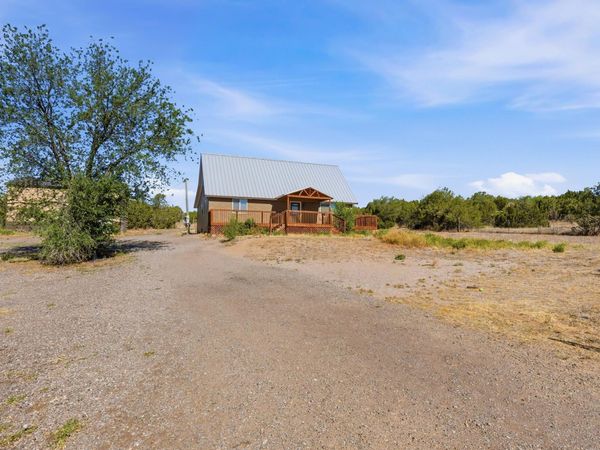 84 Skyline Drive, Edgewood, NM 87015