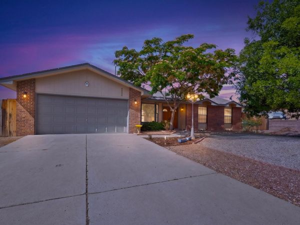 4430 Pumice Drive NE, Rio Rancho, NM 87124