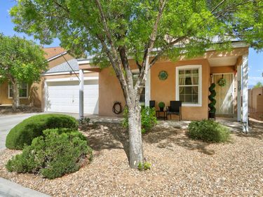 4112 Rowe Avenue NW, Albuquerque, NM 87114