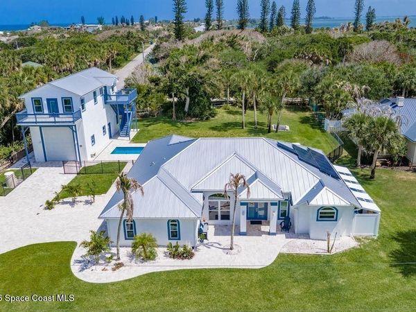 125 Bayshore Drive , Melbourne Beach, FL 32951