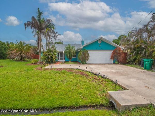 2674 SE Tiffany Avenue , Port St. Lucie, FL 34952