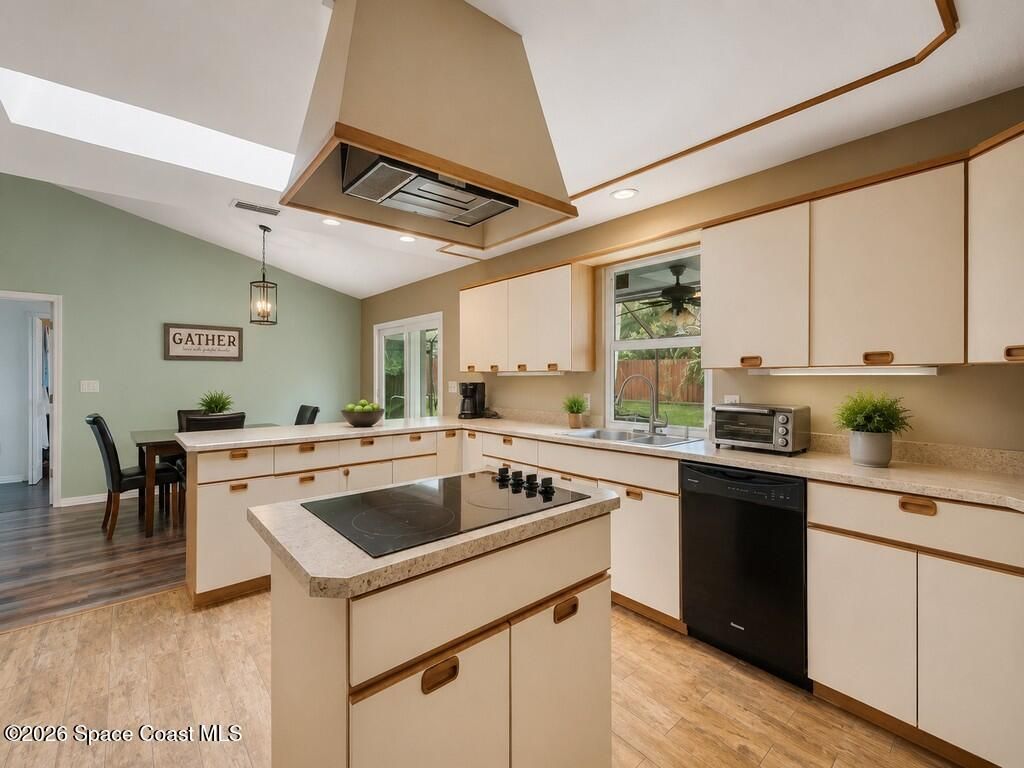 2674 SE Tiffany Avenue , Port Saint Lucie, FL 34952 Photo
