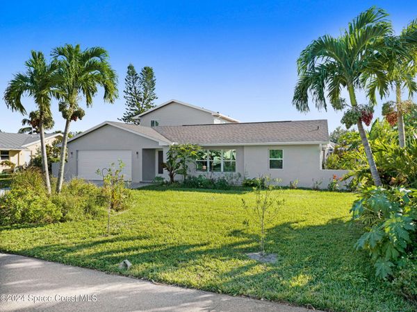 379 Hiawatha Way , Melbourne Beach, FL 32951