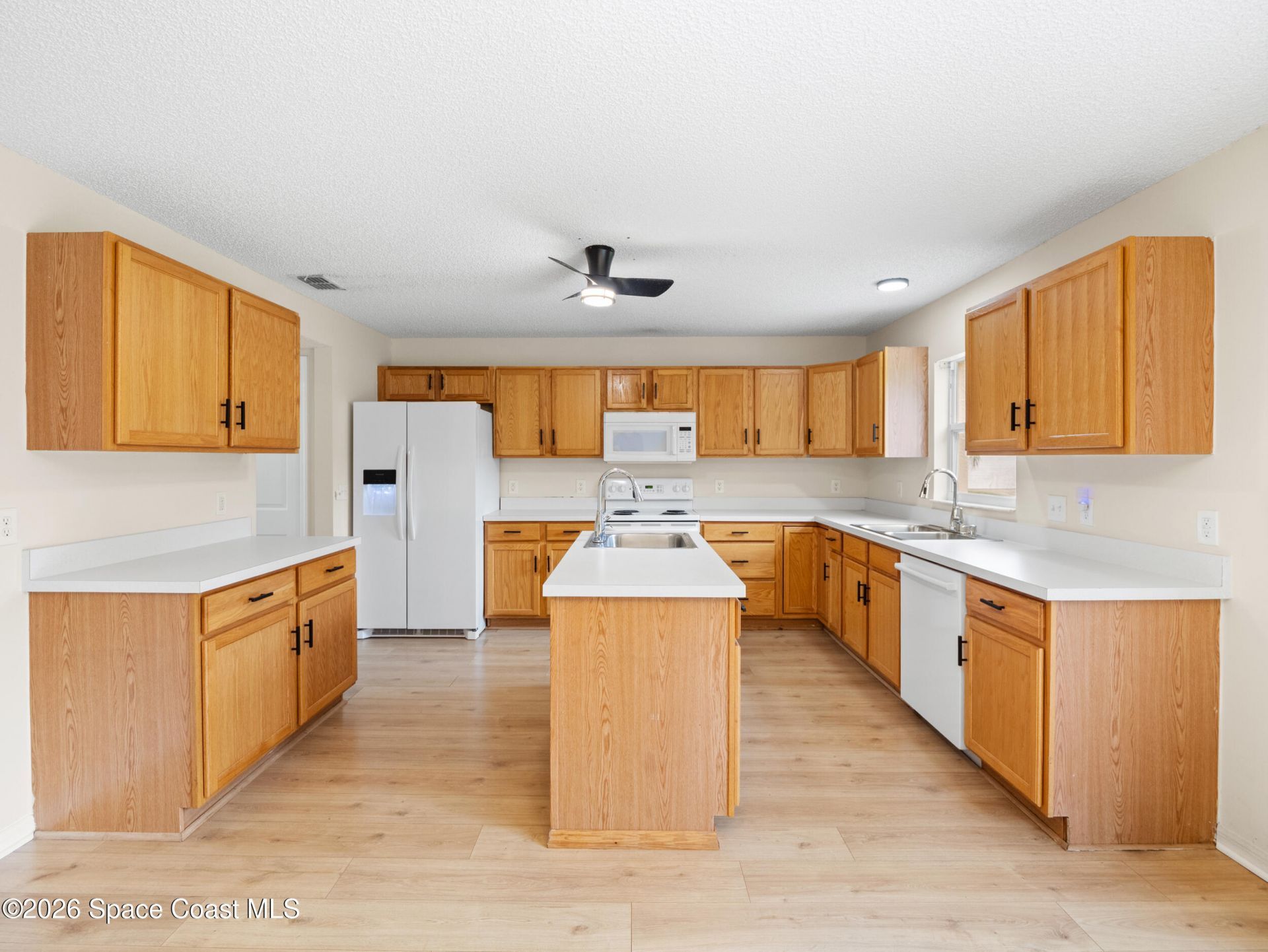 1204 25th Terrace SW , Vero Beach, FL 32968 Photo