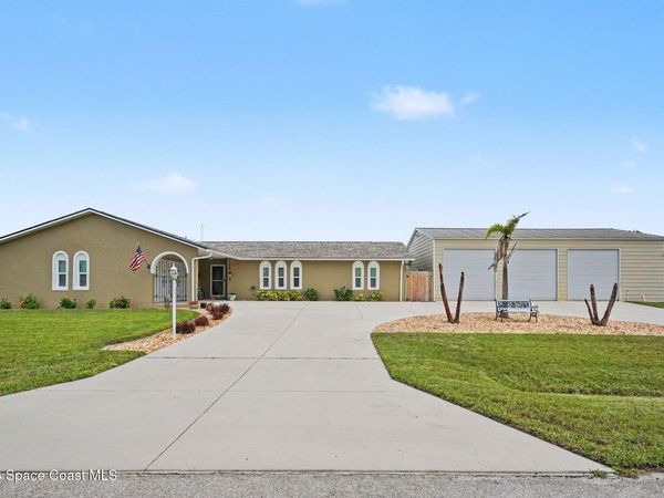 1003 Castile Road SE , Palm Bay, FL 32909