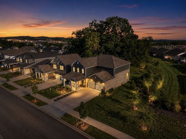 614 Seuss Way, Hendersonville, TN 37075