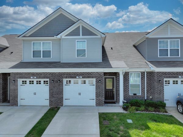 704 Mickelson Way , Lebanon, TN 37087