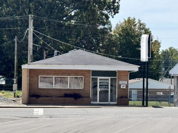207 E Gaines St E, Lawrenceburg, TN 38464