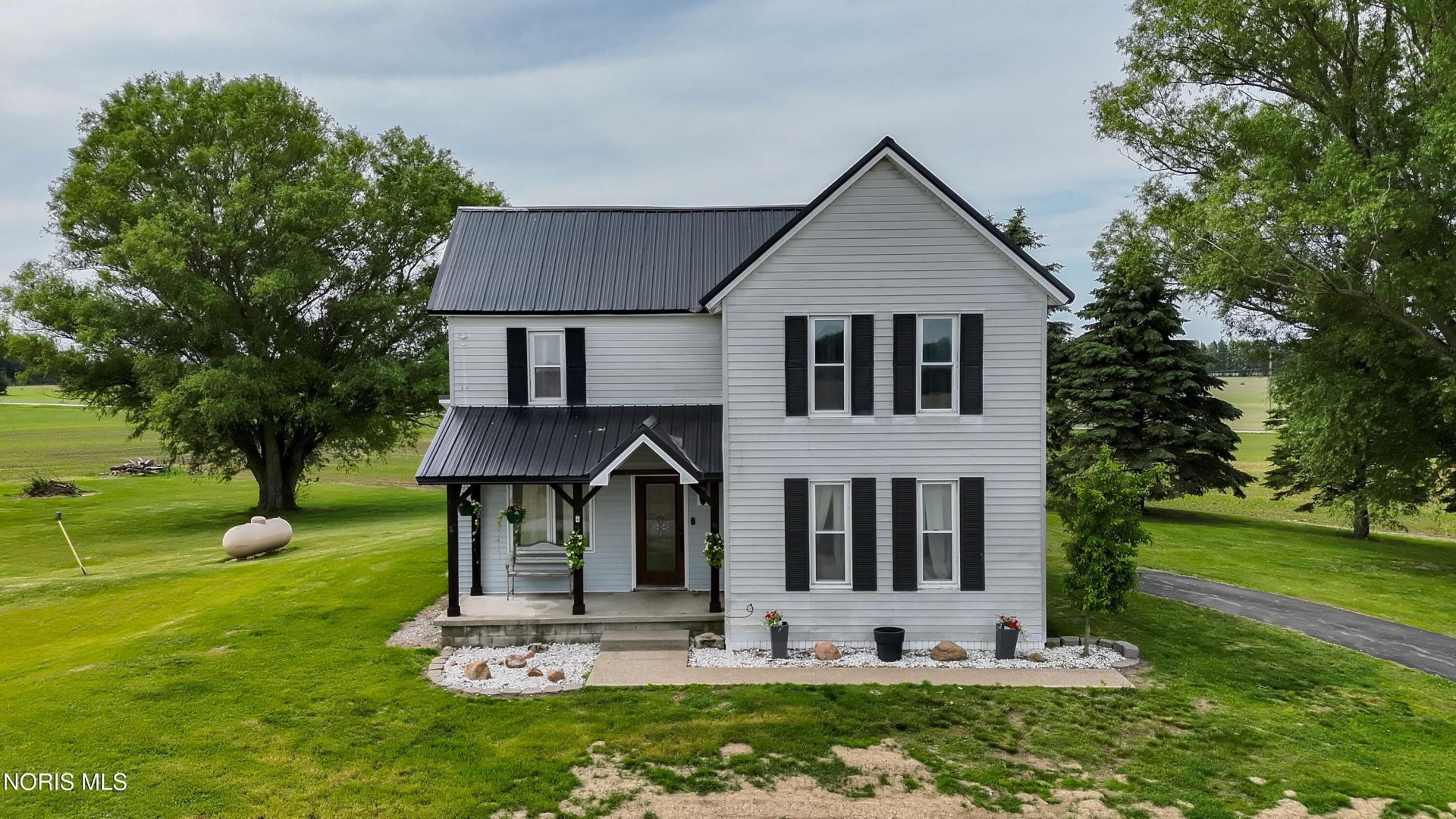 8070 County Road O3, Napoleon, OH 43545 Main Photo