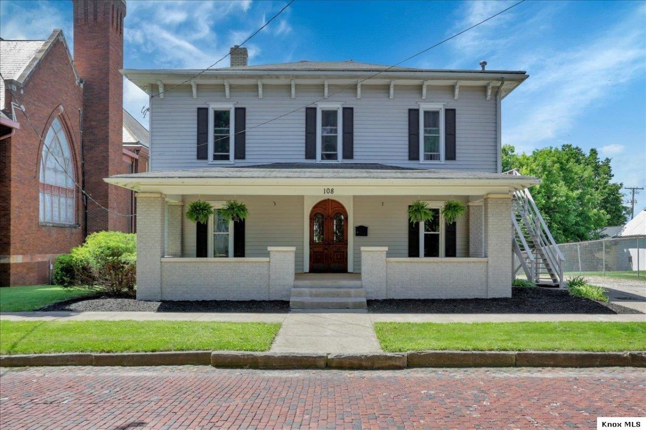108 E Vine St, Mount Vernon, OH 43050 Main Photo